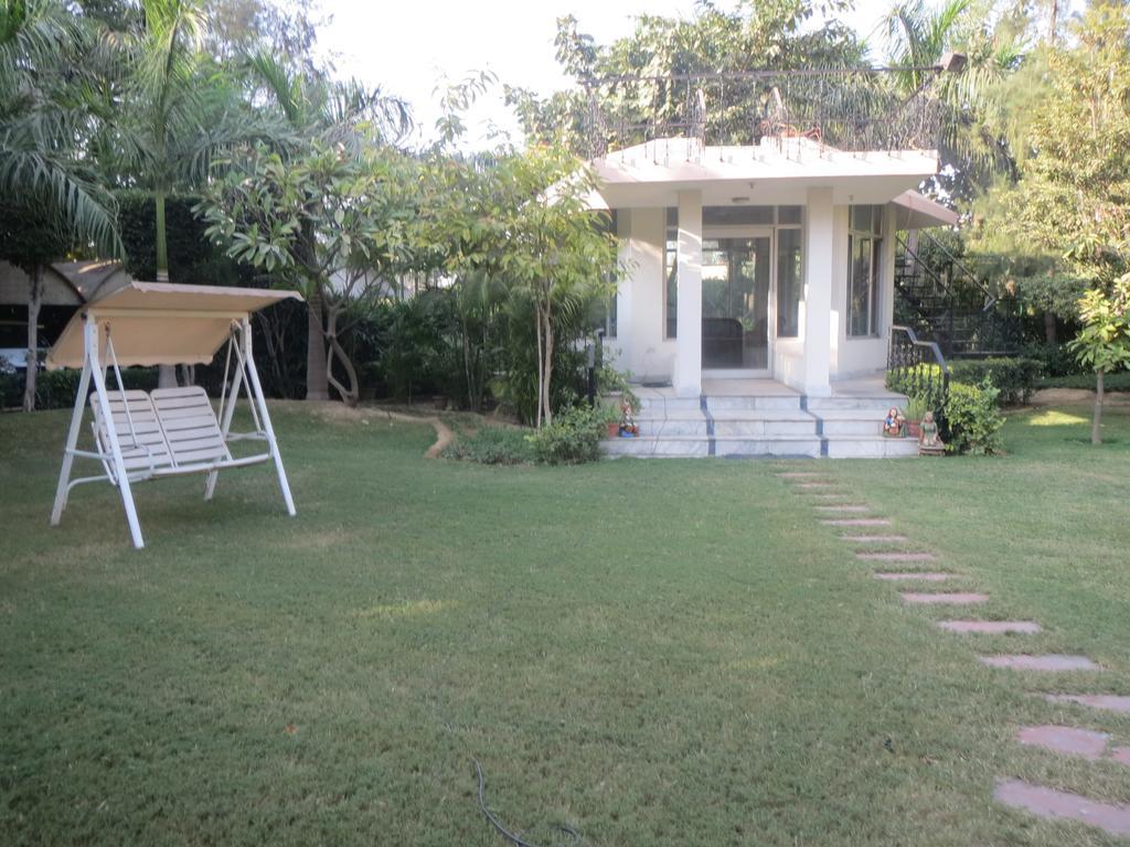 Green Villa Bed & Breakfast New Delhi Exterior photo
