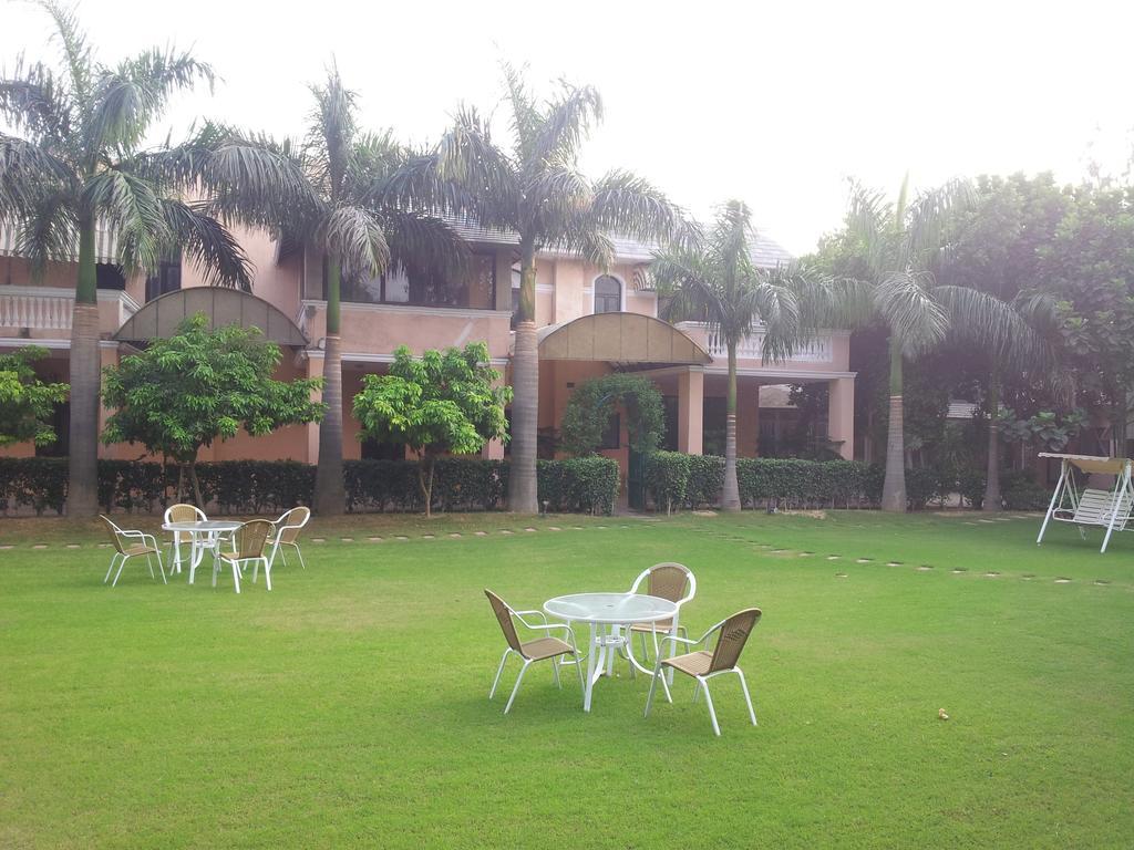 Green Villa Bed & Breakfast New Delhi Exterior photo